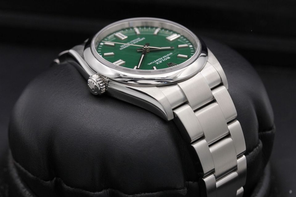 Rolex Oyster Perpetual 126000 Image 4